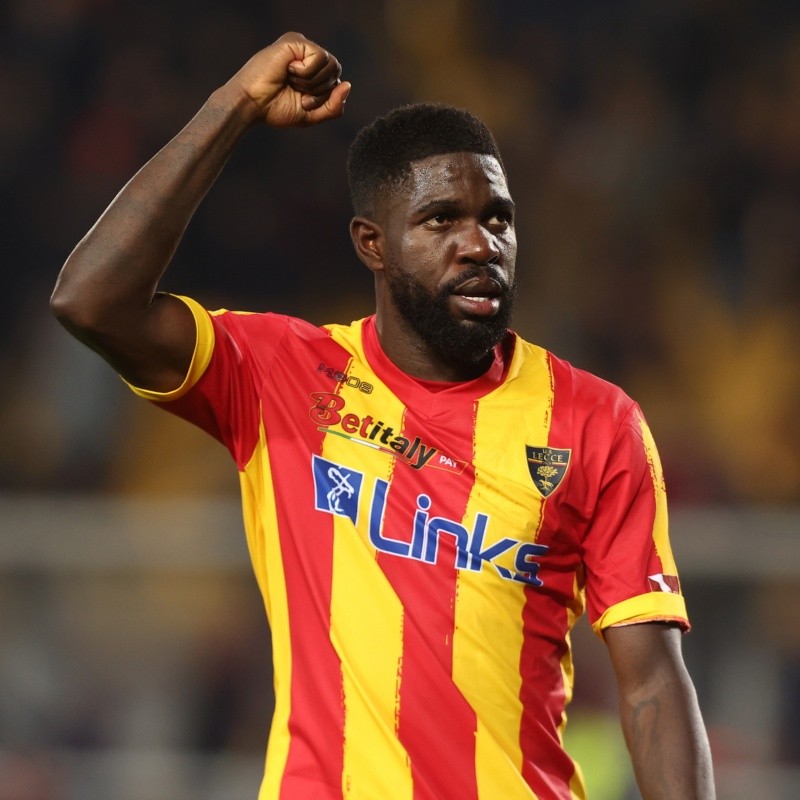 Samuel Umtiti é oferecido para jogar com a camisa de dois gigantes da Serie A