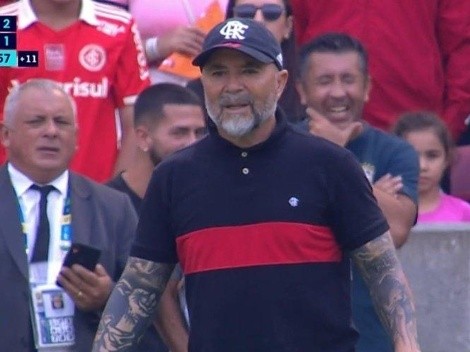 Torcida do Flamengo perde a paciência com Sampaoli e motivo é exposto na web: "Tá fazendo igual o Vitor Pereira"