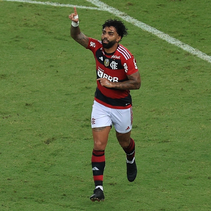 Vai sair? Na mira do Sevilla e criticado pela torcida, Flamengo decide futuro de Gabigol