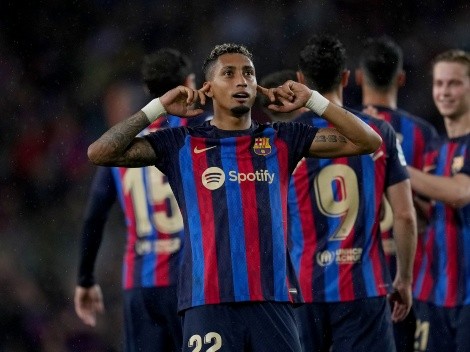 Em alta no Barcelona, Raphinha pode formar trio de ataque 'brazuka' em grande clube do futebol europeu